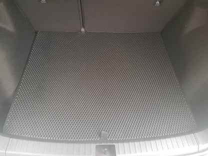 Trunk mat (EVA, black) for Volkswagen E-Tharu - Reelken Auto