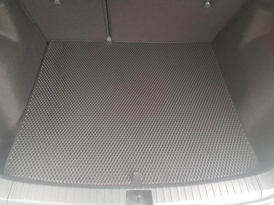 Trunk mat (EVA, black) for Volkswagen E-Tharu - Reelken Auto