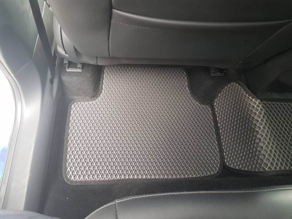 EVA mats (black) for Volkswagen E-Tharu - Reelken Auto