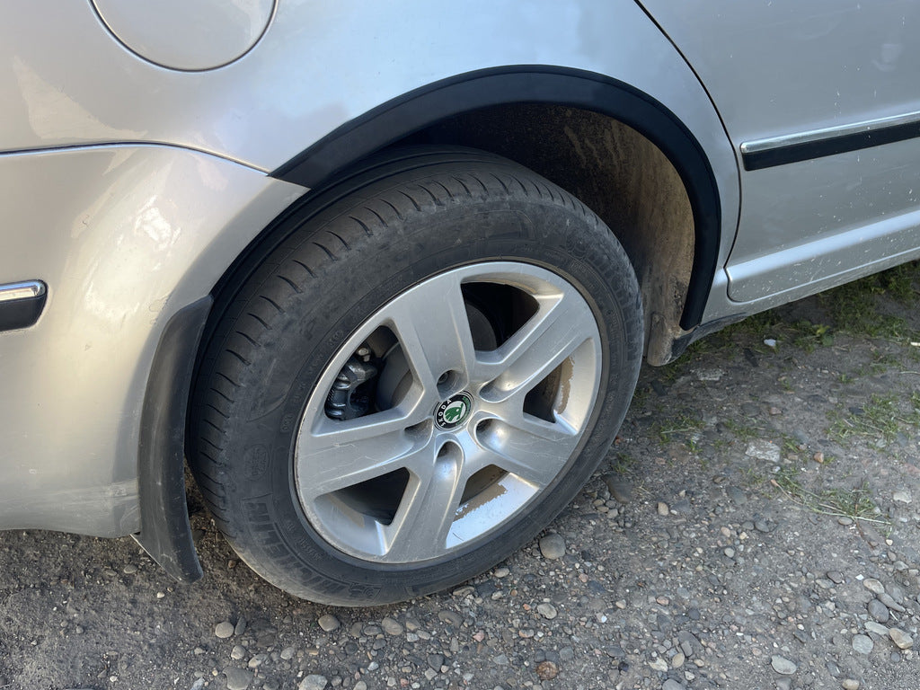 Fender flares (4 pcs, black) for Skoda Superb 2001-2009 - image 6