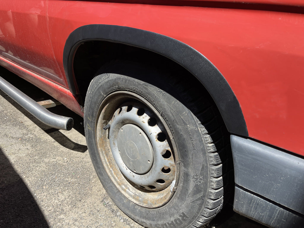 Fender flares (4 pcs, black) for Mercedes Vito W638 1996-2003 - image 1