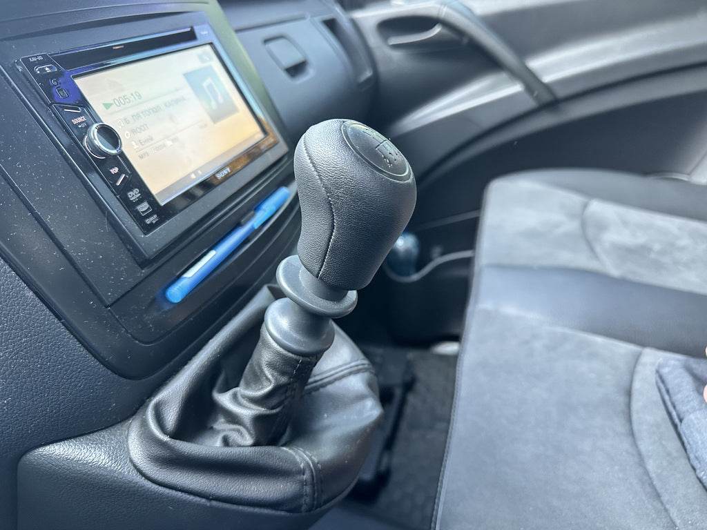 Gearbox handle 2010-2015 V2 (Leather, 6 gears) for Mercedes Viano 2004-2014 - Reelken Auto