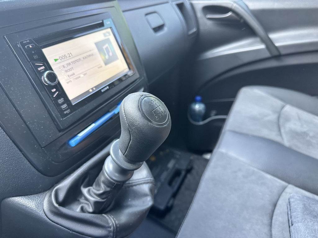 Gearbox handle 2010-2015 V2 (Leather, 6 gears) for Mercedes Viano 2004-2014 - Reelken Auto