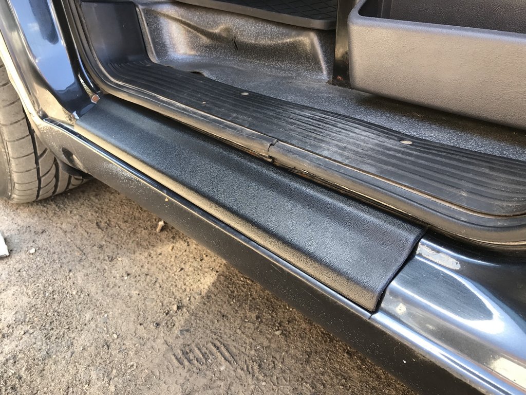 ABS Door Sill Covers (2 pcs, Plastic) for Mercedes Vito W638 1996-2003 - image 5