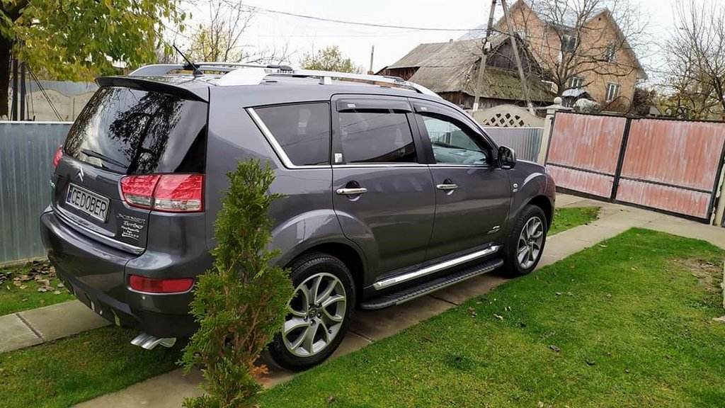 Side sills Bosphorus Grey (2 pieces, aluminum) for Citroen C-Crosser - Reelken Auto