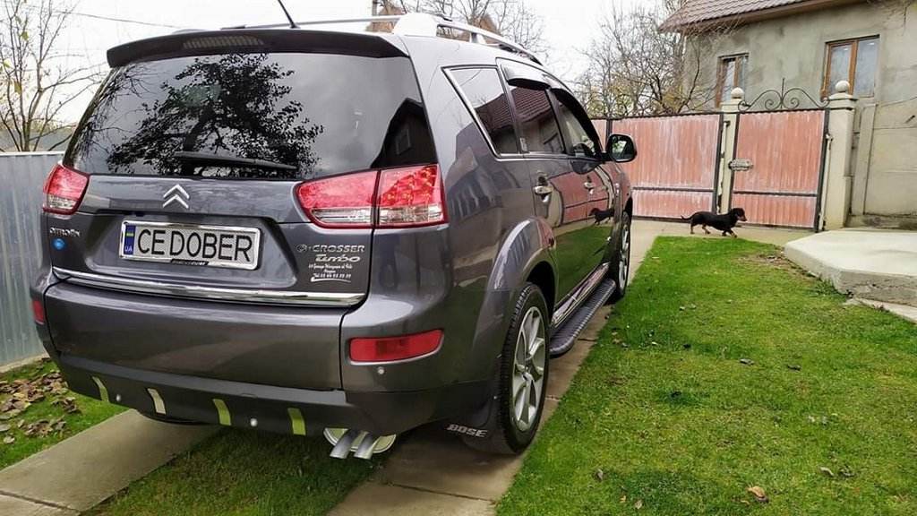 Side sills Bosphorus Grey (2 pieces, aluminum) for Citroen C-Crosser - Reelken Auto