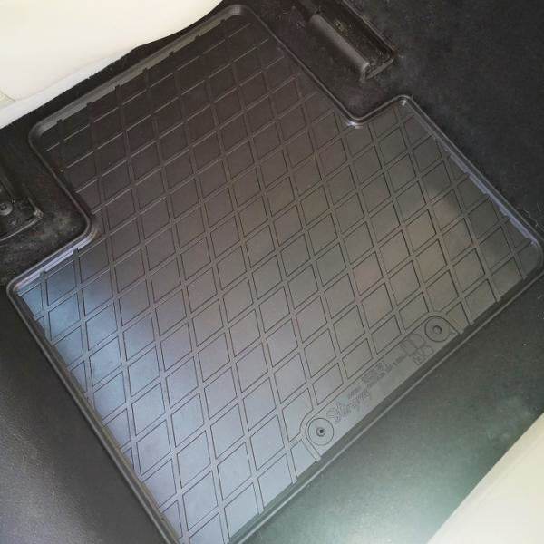Rubber mats (4 pcs, Stingray Premium) for Chrysler 200 II 2014-2017 - Reelken Auto
