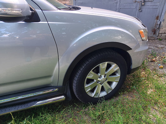 Fender flares (4 pcs, black) for Mitsubishi Outlander 2006-2012 - image 1