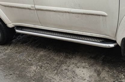 Lateral platforms Maydos V2 (2 PCs., aluminium ↗ stainless) for Mitsubishi Pajero Sport 2008-2015 - Reelken Auto