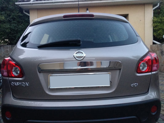 Trim above the number (stainless steel.) for Nissan Qashqai 2007-2010 - image 1