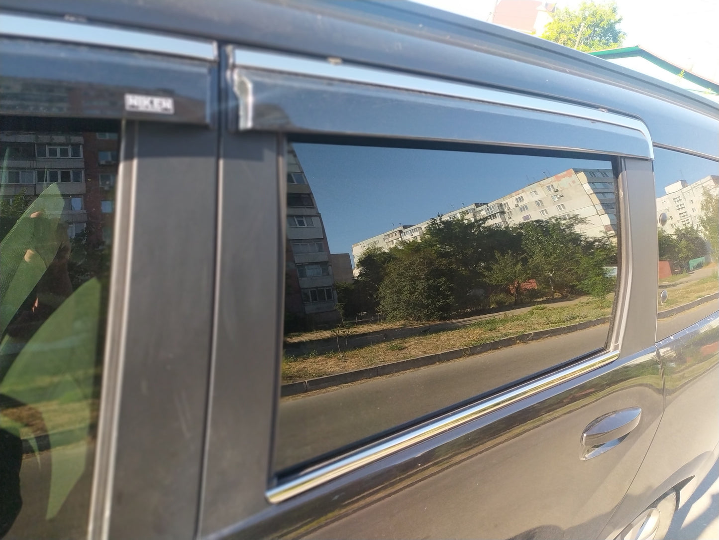 Window deflectors with chrome trim (4 pcs, Niken) for Dacia Lodgy 2012-2022 - image 5