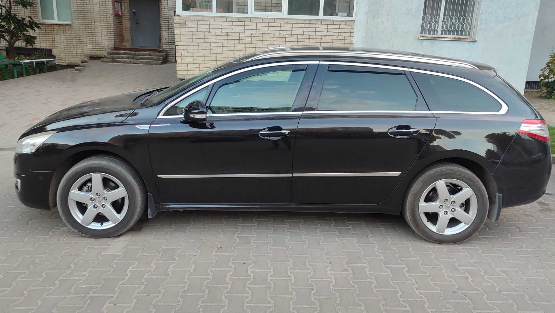 Stainless Steel Door Moldings for Peugeot 508 2010-2018 - image 1