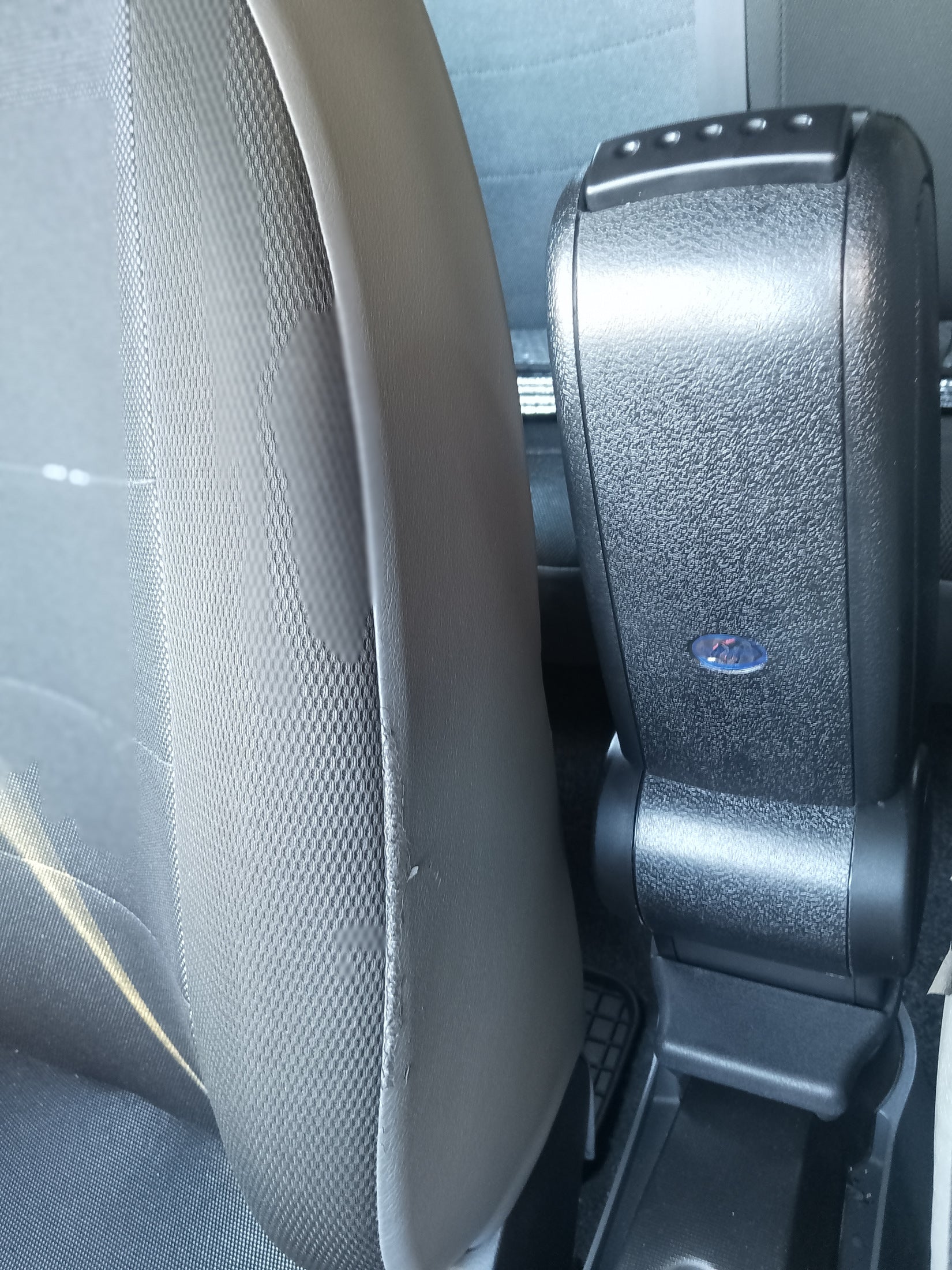 Armrest (into cup holder) for Seat Ibiza 2010-2017 - image 7