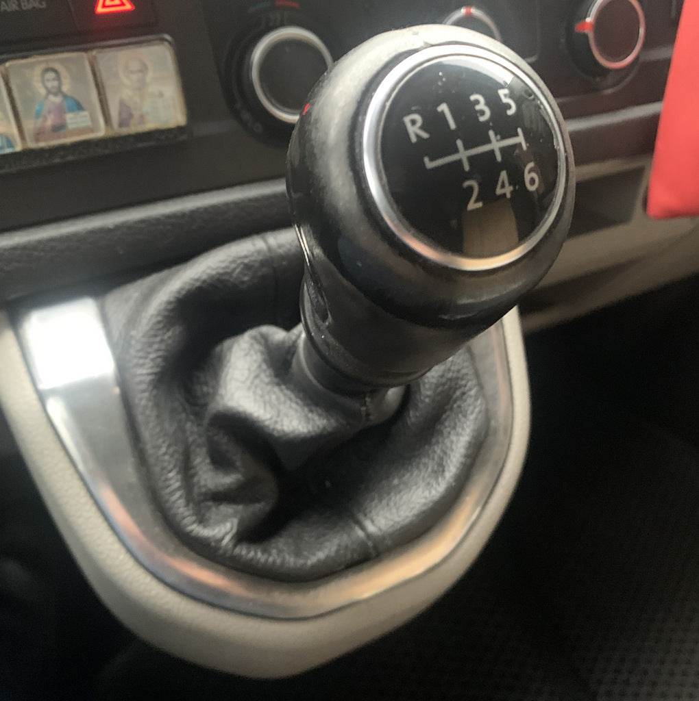 Leather case CAT for Volkswagen T6 - Reelken Auto