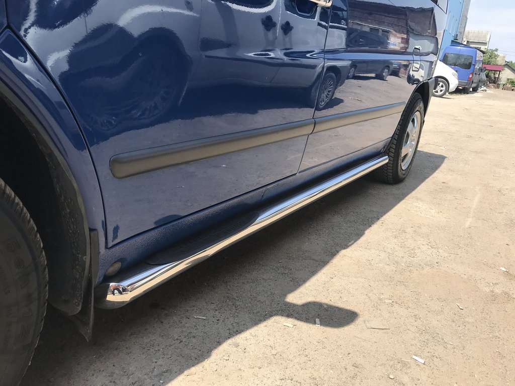 The side tube (2 PCs., stainless.) for Mercedes Vito W638 1996-2003 - image 3