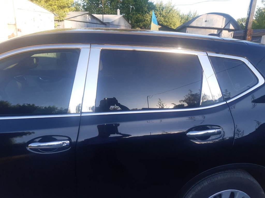 The chrome on the rack (stainless) for Nissan X-trail T32 / Rogue 2014-2021 - Reelken Auto