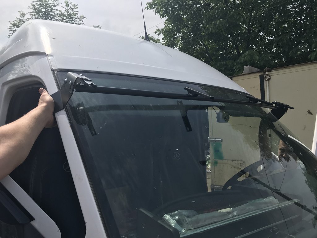 Windshield visor (black gloss, 5mm) for Mercedes Sprinter W901/902/903/904/905 1995-2006 - image 11