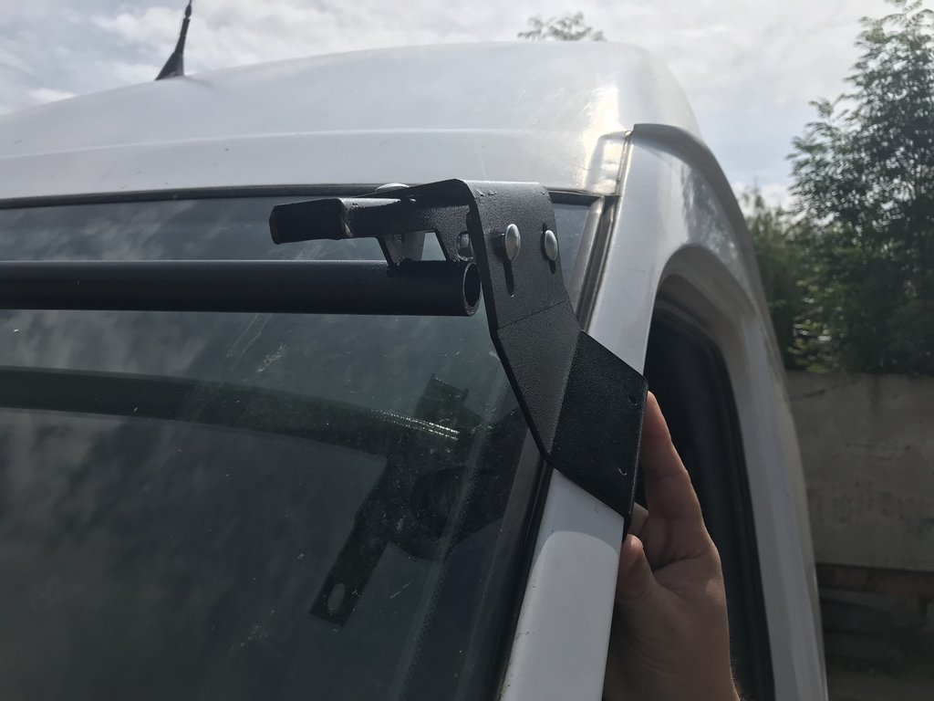 Windshield visor (black gloss, 5mm) for Volkswagen LT 1995-2006 - image 9