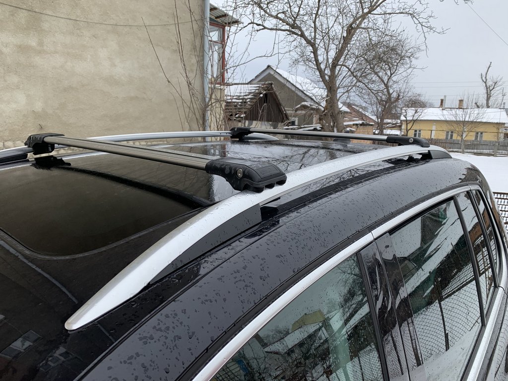 Poperechny on the roof rails under the key (2 PCs) for Volkswagen Tiguan 2007-2016 - image 2