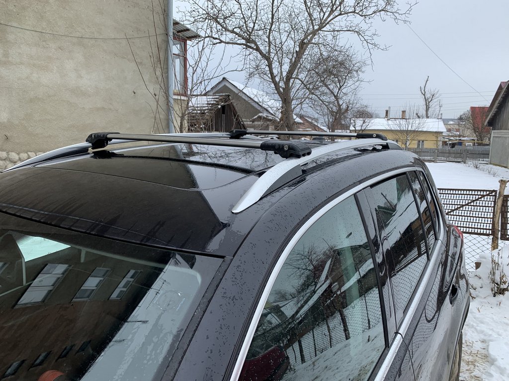 Poperechny on the roof rails under the key (2 PCs) for Volkswagen Tiguan 2007-2016 - image 12