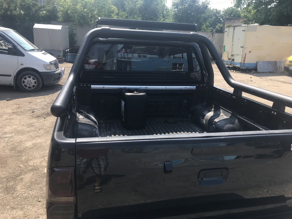 Body roll bar (black) for Toyota Hilux 2006-2015 - image 3