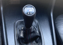 Gear Shift Knob V2-5 Speed (leatherette, black smooth) for BMW 5 Series E-34 1988-1995 - image 1