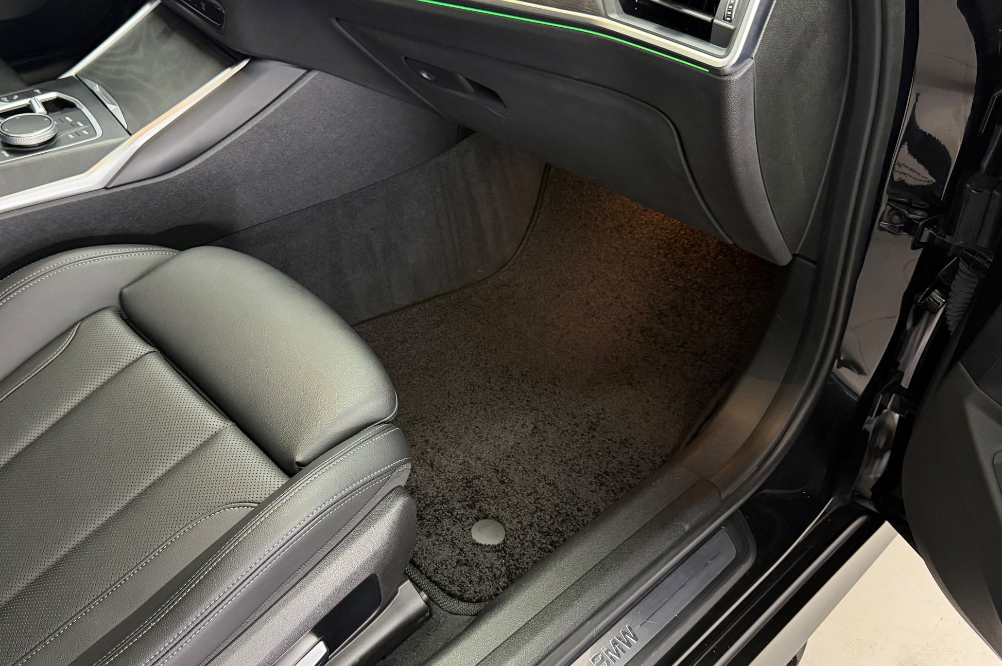 Deluxe Textile Floor Mats (black) for BMW 3 Series G20/G21 2018- - image 2