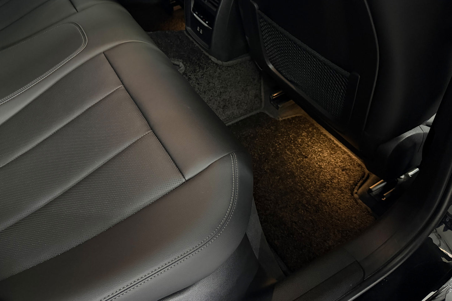 Deluxe Textile Floor Mats (black) for BMW 3 Series G20/G21 2018- - image 4