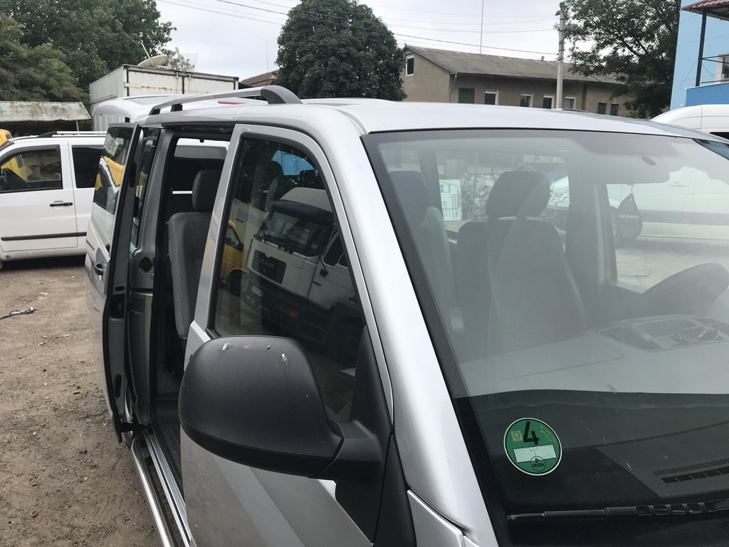 Chrome Roof Rails for Volkswagen T5 Multivan 2003-2010 - image 2