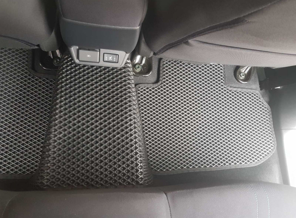 EVA Floor Mats (black) for Nissan Leaf 2017- - image 4