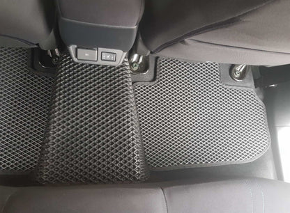 EVA Floor Mats (black) for Nissan Leaf 2017- - image 4