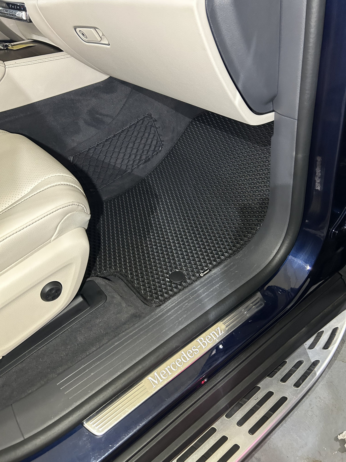 EVA Floor Mats (3 Rows, Black) for Mercedes GLS X167 2019- - image 1