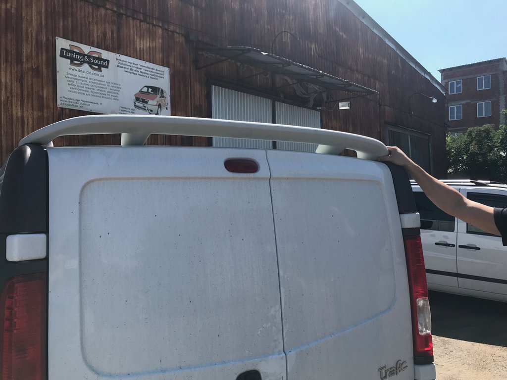 Roof Spoiler (primed for painting) for Opel Vivaro 2001-2015 - image 2