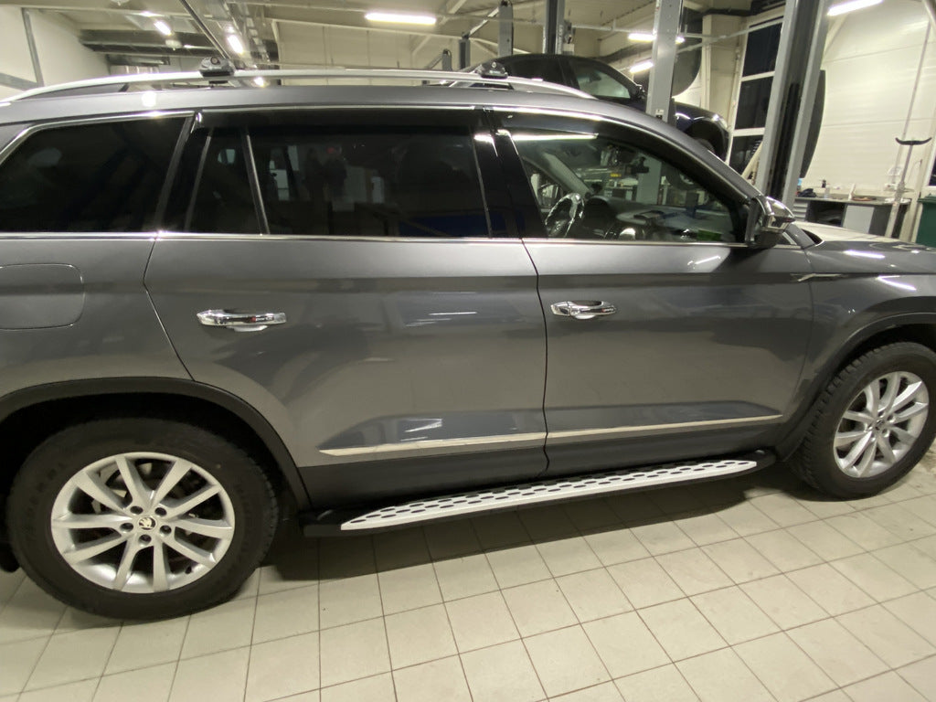 Side Steps Shining V1 (2 pcs, Aluminum) for Skoda Kodiaq 2016-2023 - image 4