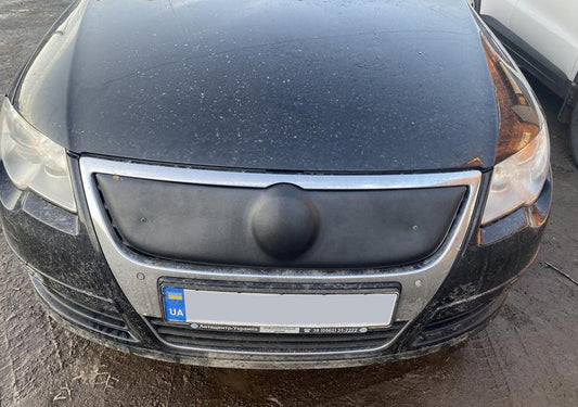 Winter overlay on the grill (top) for Volkswagen Passat B6 2006-2012 - image 2