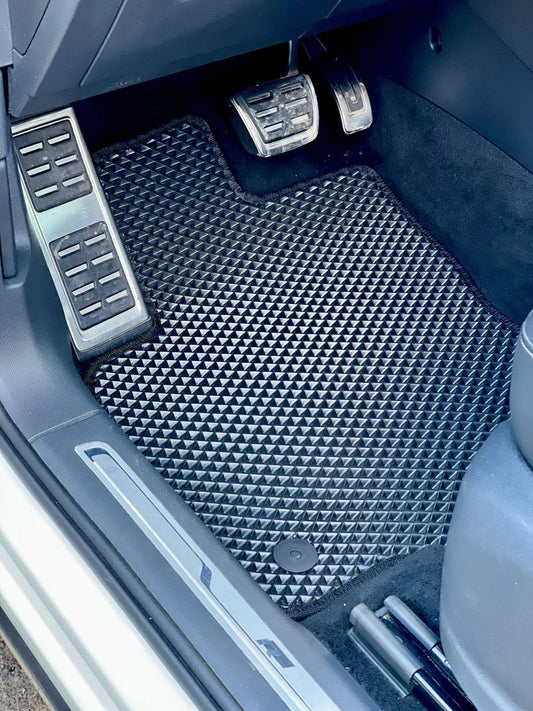 EVA Floor Mats (black) for Volkswagen Tiguan 2016-2023 - image 1