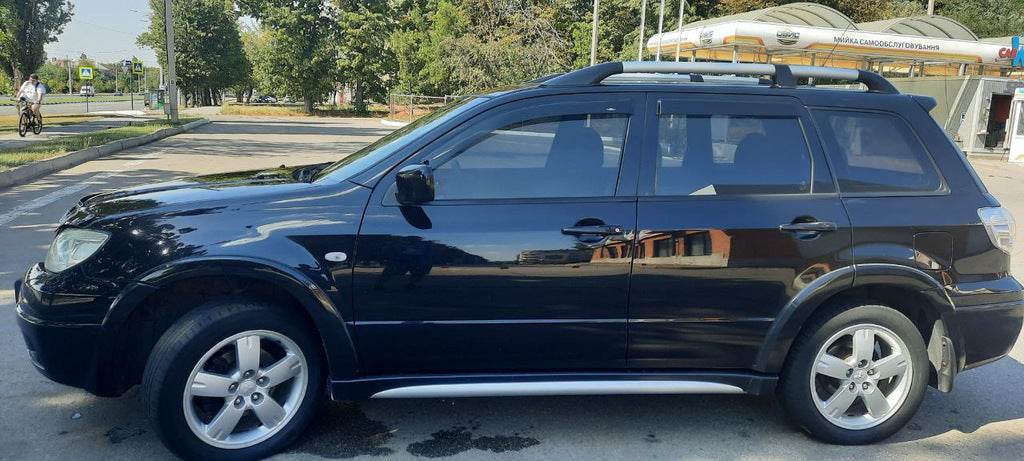 Deflectors (4-piece, HIC) for Mitsubishi Outlander 2001-2006 - Reelken Auto