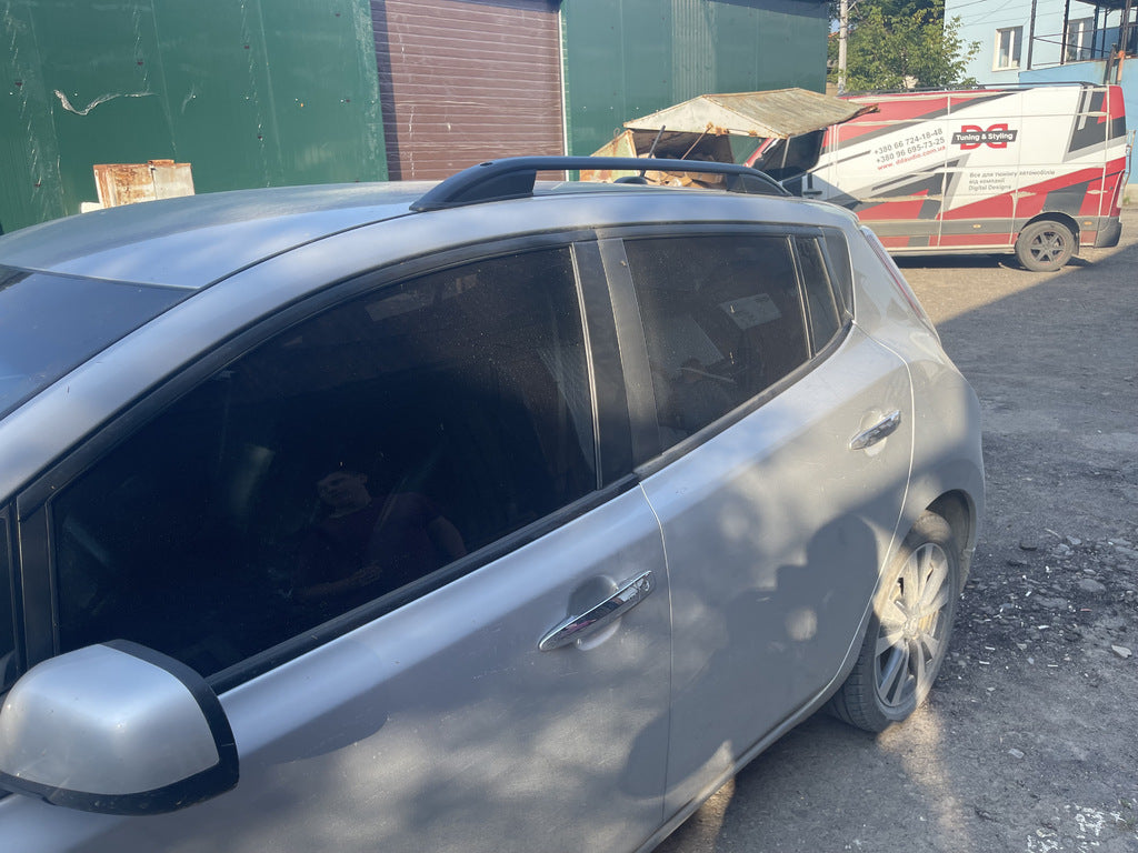 Skyport Roof Rails (black) for Nissan Leaf 2010-2017 - image 3