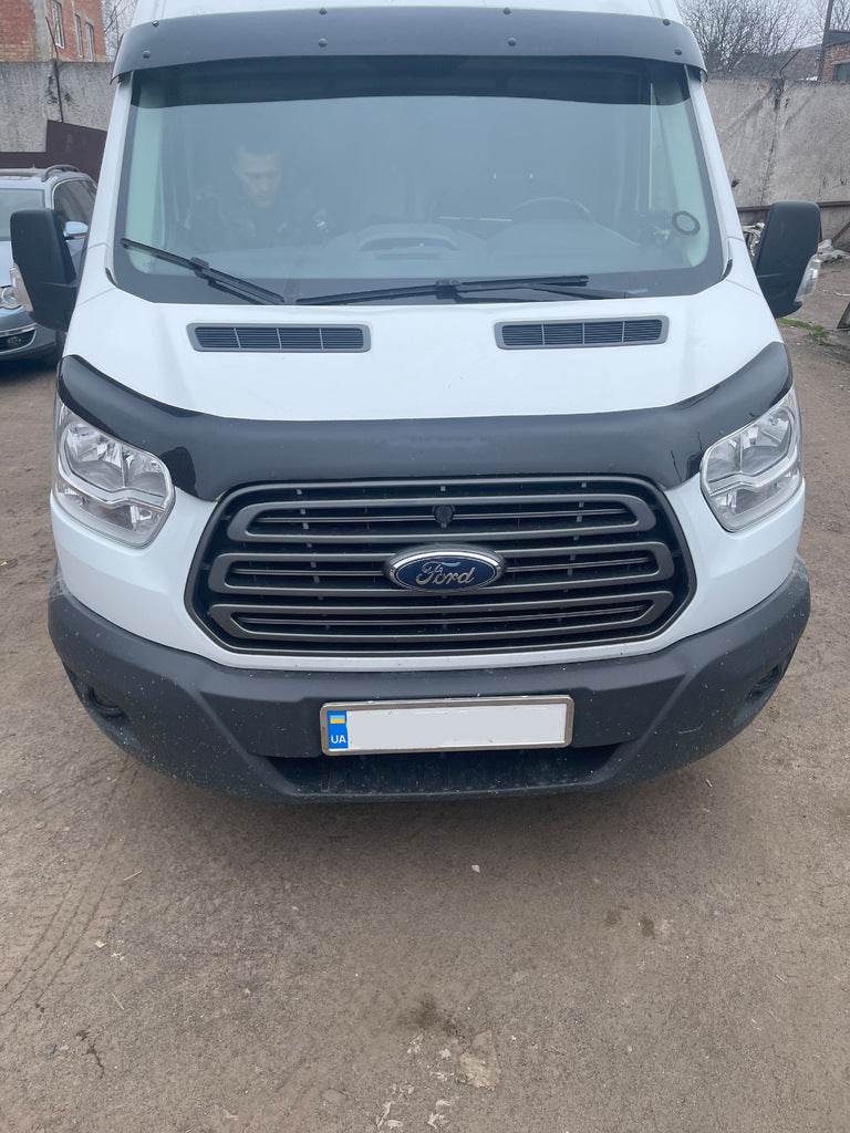 The visor on the windshield (gloss black, 5mm) for Ford Transit 2014↗ - Reelken Auto
