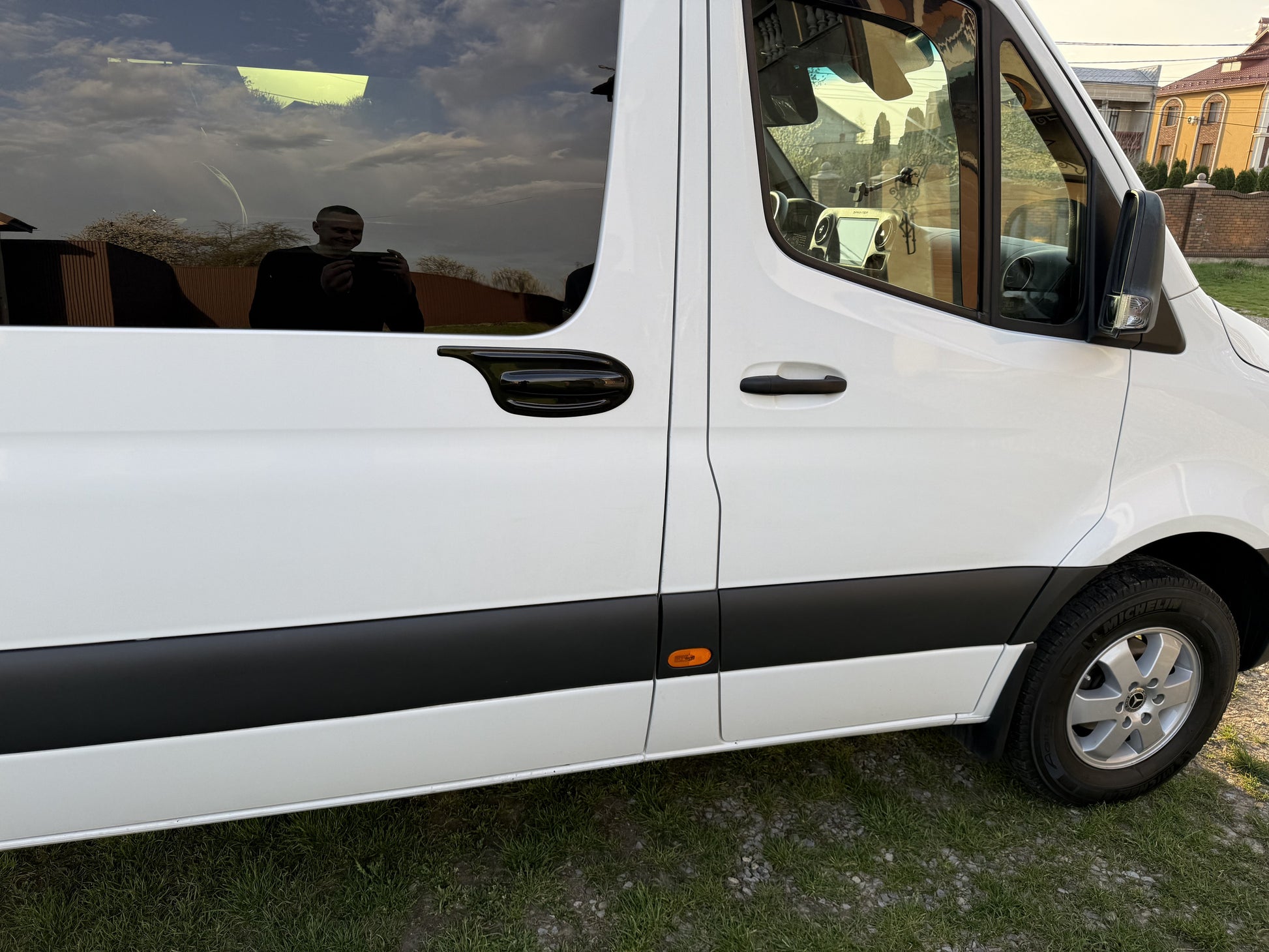 Side door handle overlay EuroCap (ABS) for Mercedes Sprinter W907/W910 2018↗ - image 3