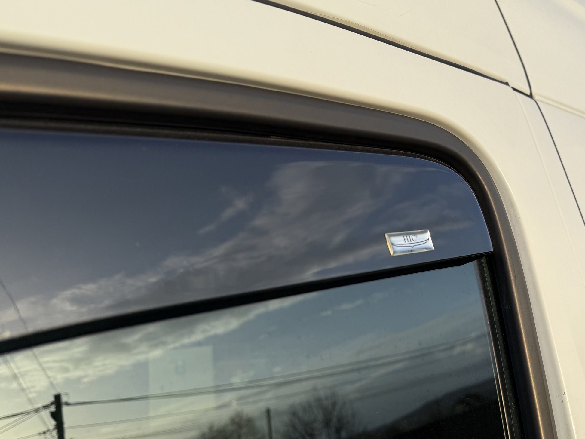In-channel window deflectors (2 pcs, HIC) for Mercedes Sprinter W907/W910 2018- - image 7