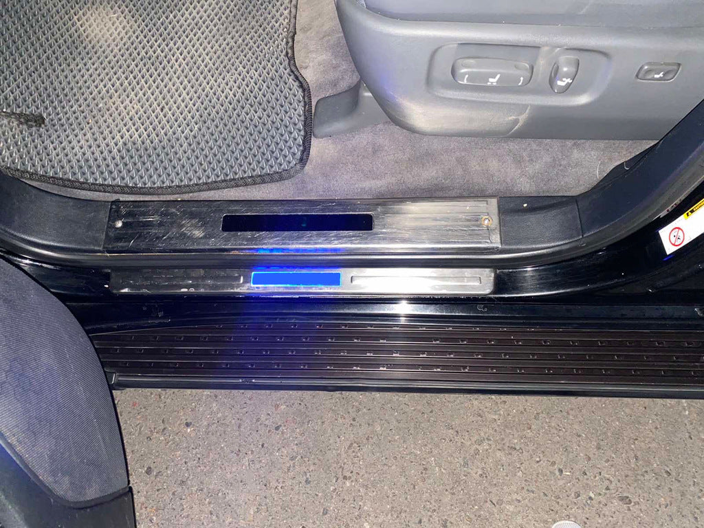 Illuminated door sill plates (4 pcs) for Toyota Land Cruiser 200 2007-2021 - image 3
