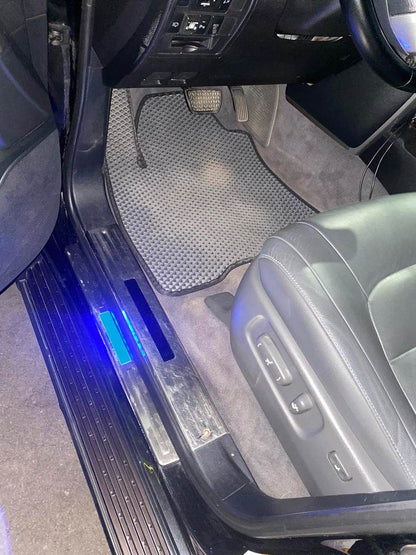 Illuminated door sills (4 pcs) for Toyota Land Cruiser 200 - Reelken Auto