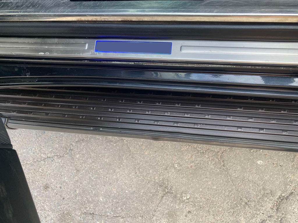 Illuminated door sills (4 pcs) for Toyota Land Cruiser 200 - Reelken Auto