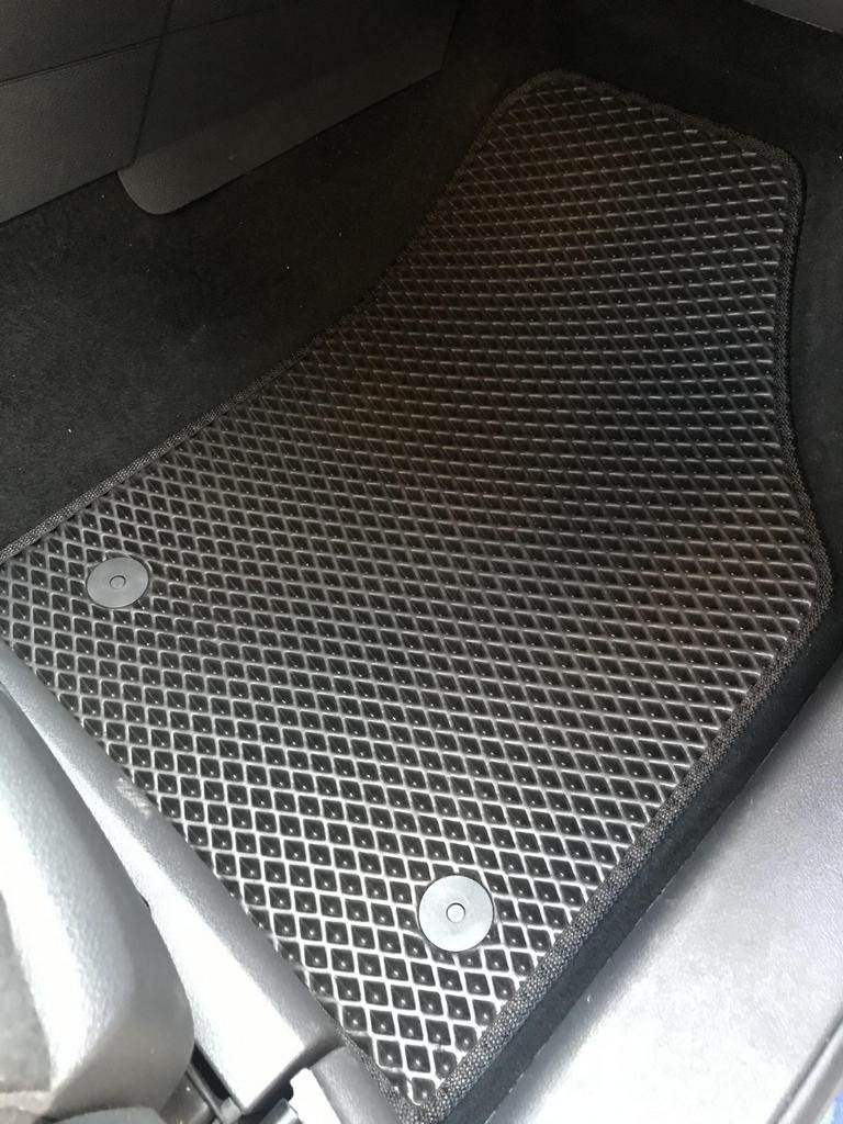 EVA mats (black) for Volkswagen Touran 2003-2010 - Reelken Auto