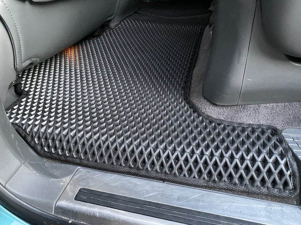 Polyurethane floor mats (2007-2012, EVA, black) for Toyota Land Cruiser 200 - Reelken Auto