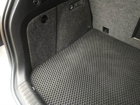 Trunk mat (EVA, black) for Volkswagen Tiguan 2007-2016 - Reelken Auto