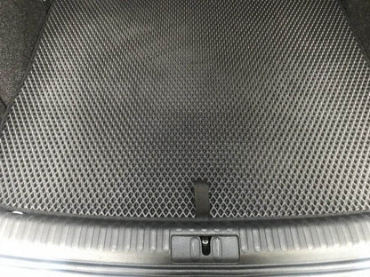 Trunk mat (EVA, black) for Volkswagen Tiguan 2007-2016 - Reelken Auto