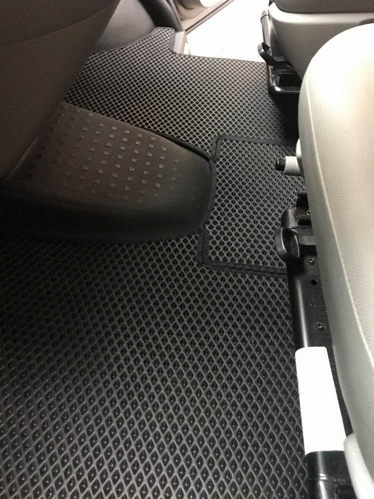 EVA floor mats (black, front, for 1+1) for Volkswagen T5 2010-2015 - Reelken Auto