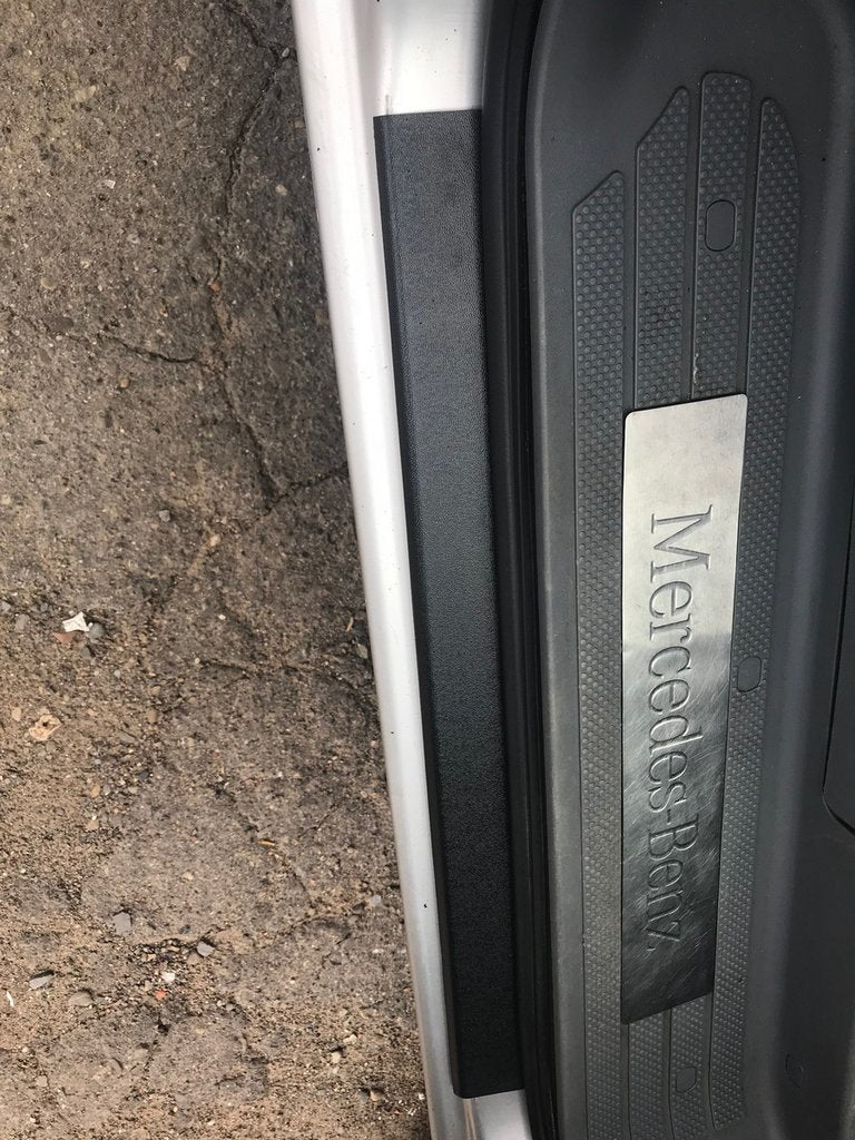 Door sill protectors DDU matte (2pcs, plastic) for Mercedes Vito W639 2004-2014 - image 2